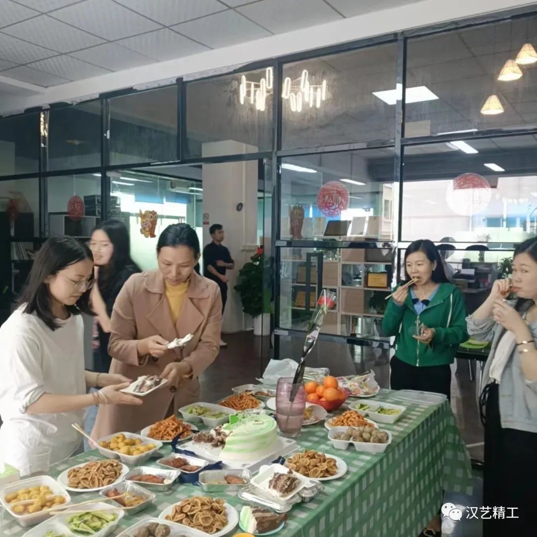 婦女節(jié)快樂?溫暖下午茶時(shí)光國際勞動?jì)D女節(jié)